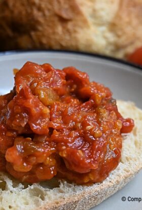 Tomato jam on toasted bread